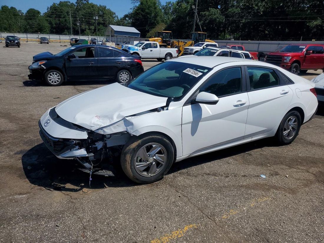 2024 HYUNDAI ELANTRA