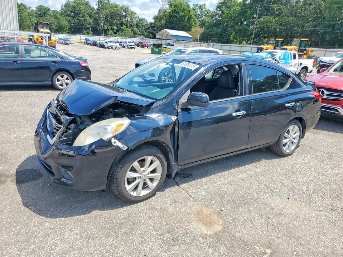 2014 NISSAN VERSA