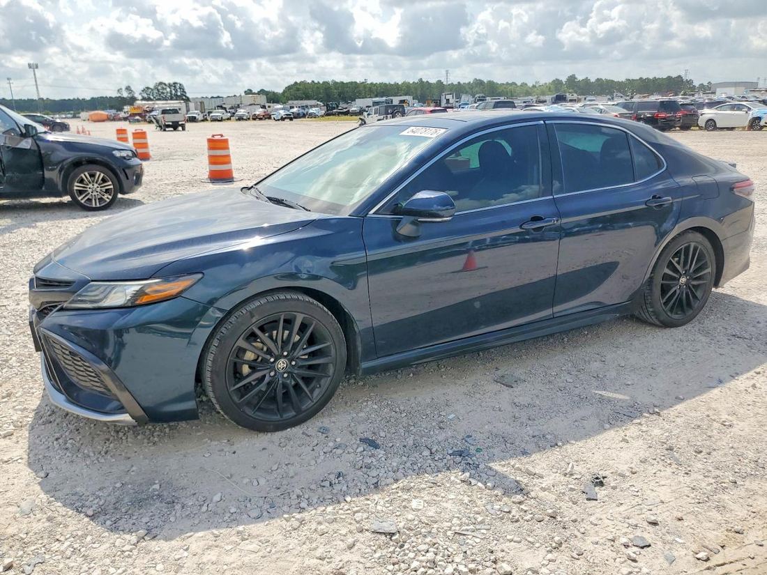 2021 TOYOTA CAMRY