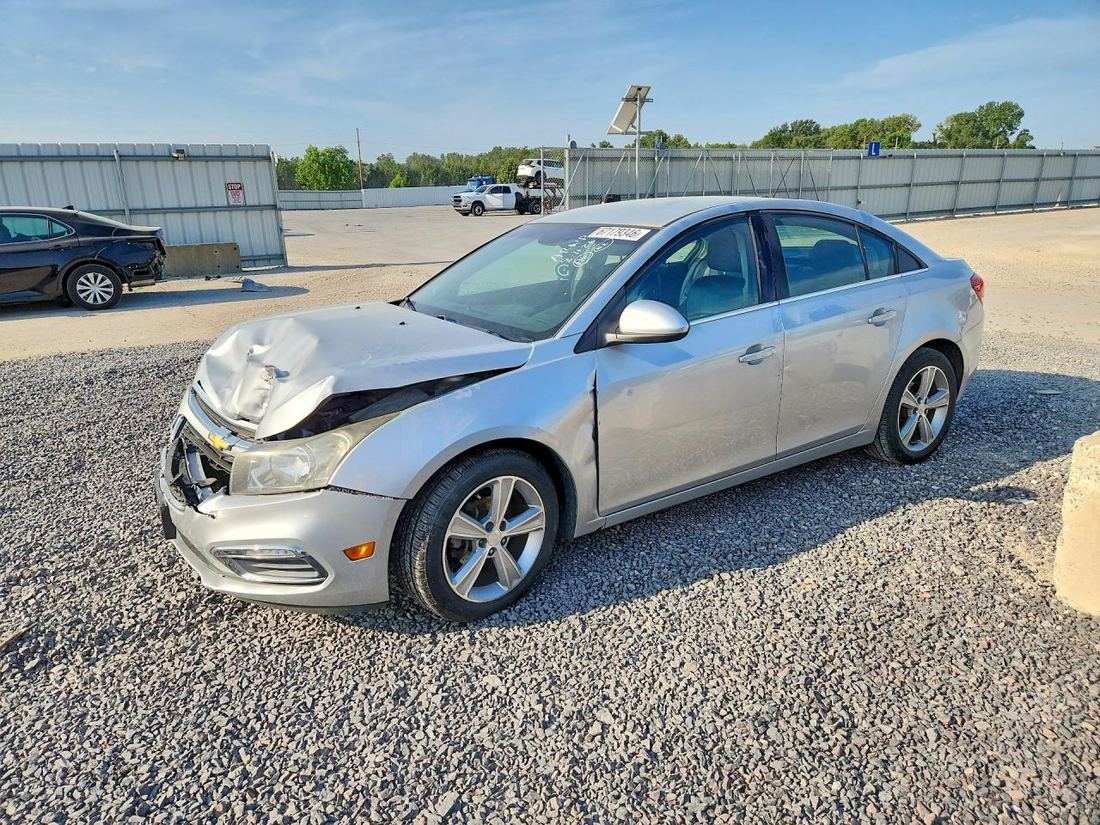 2015 CHEVROLET CRUZE