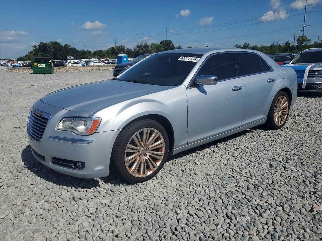 2013 CHRYSLER 300C