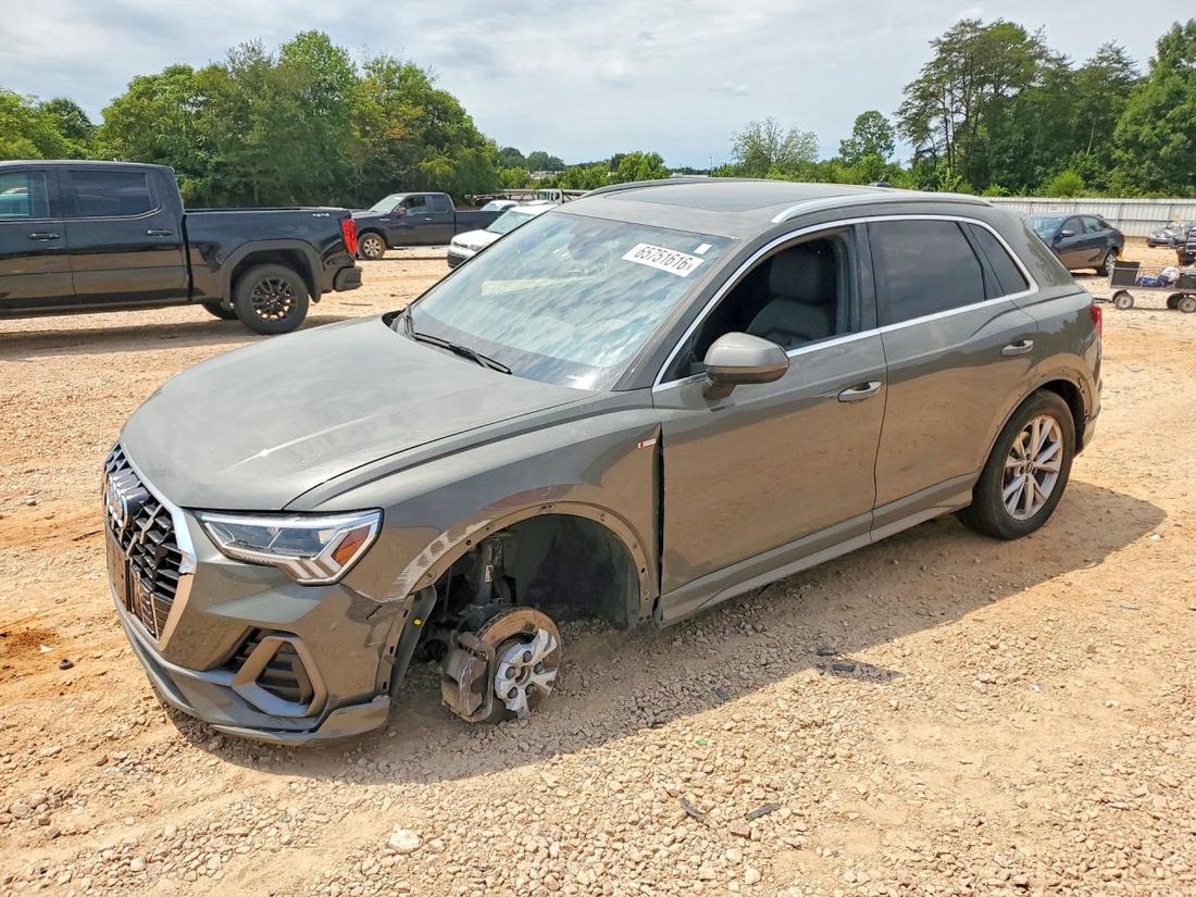 2021 AUDI Q3