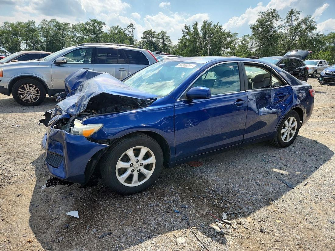 2011 TOYOTA CAMRY