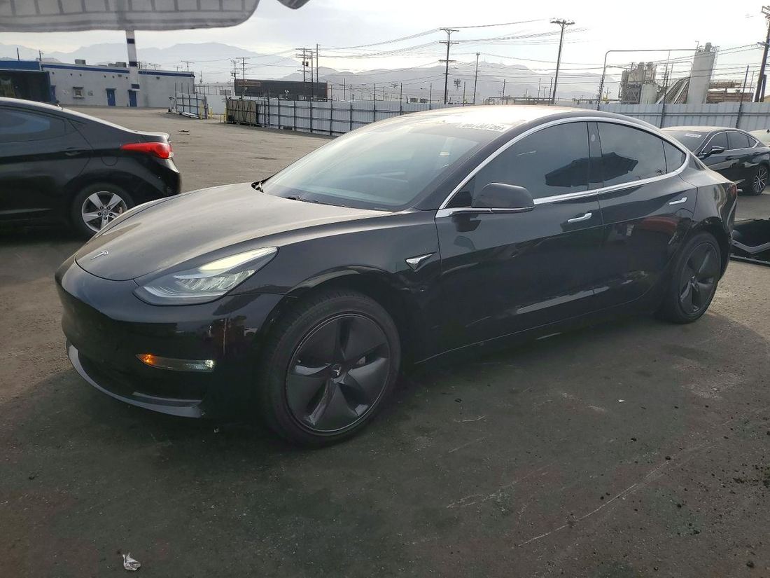 2018 TESLA MODEL 3