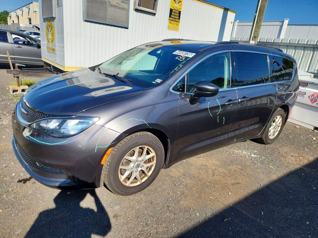 2021 CHRYSLER VOYAGER