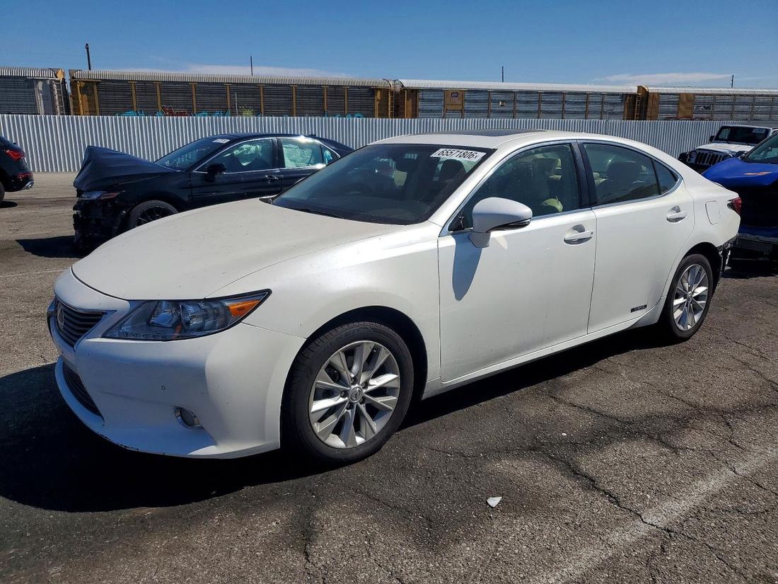 2013 LEXUS ES