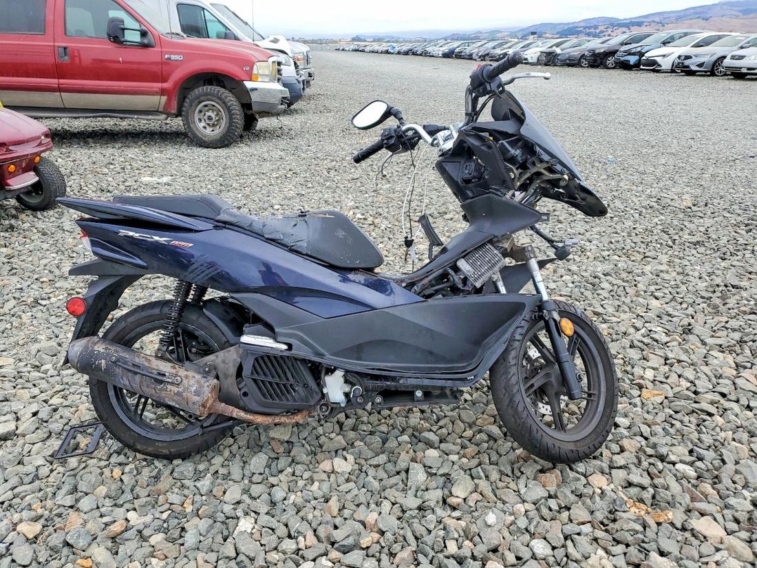 2018 HONDA PCX