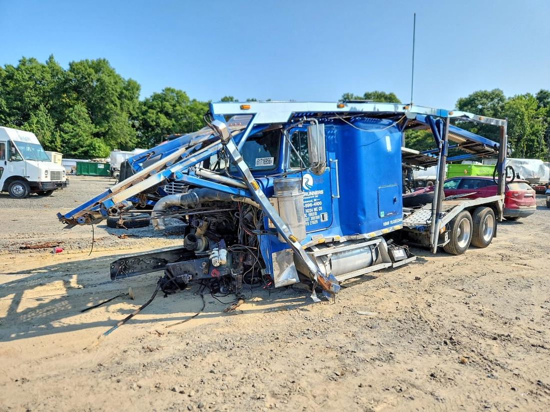 2000 FREIGHTLINER CONVENTIONAL