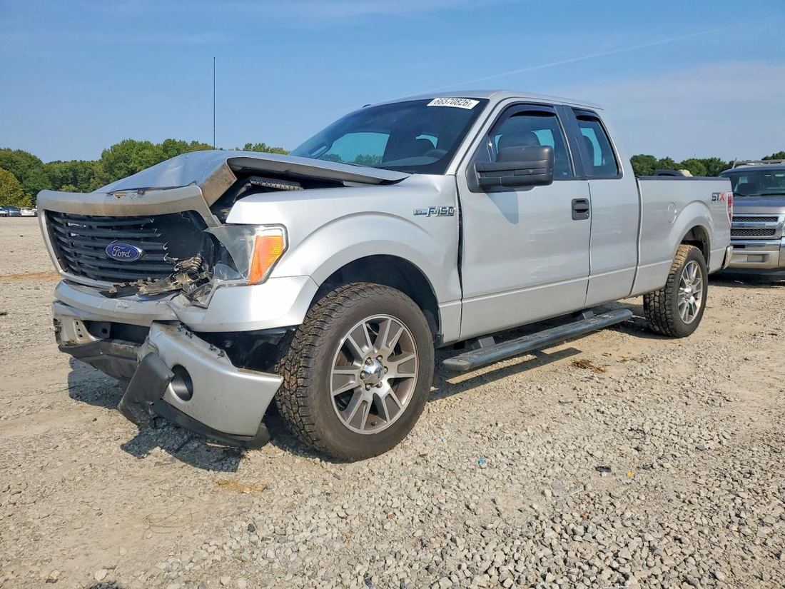 2014 FORD F150