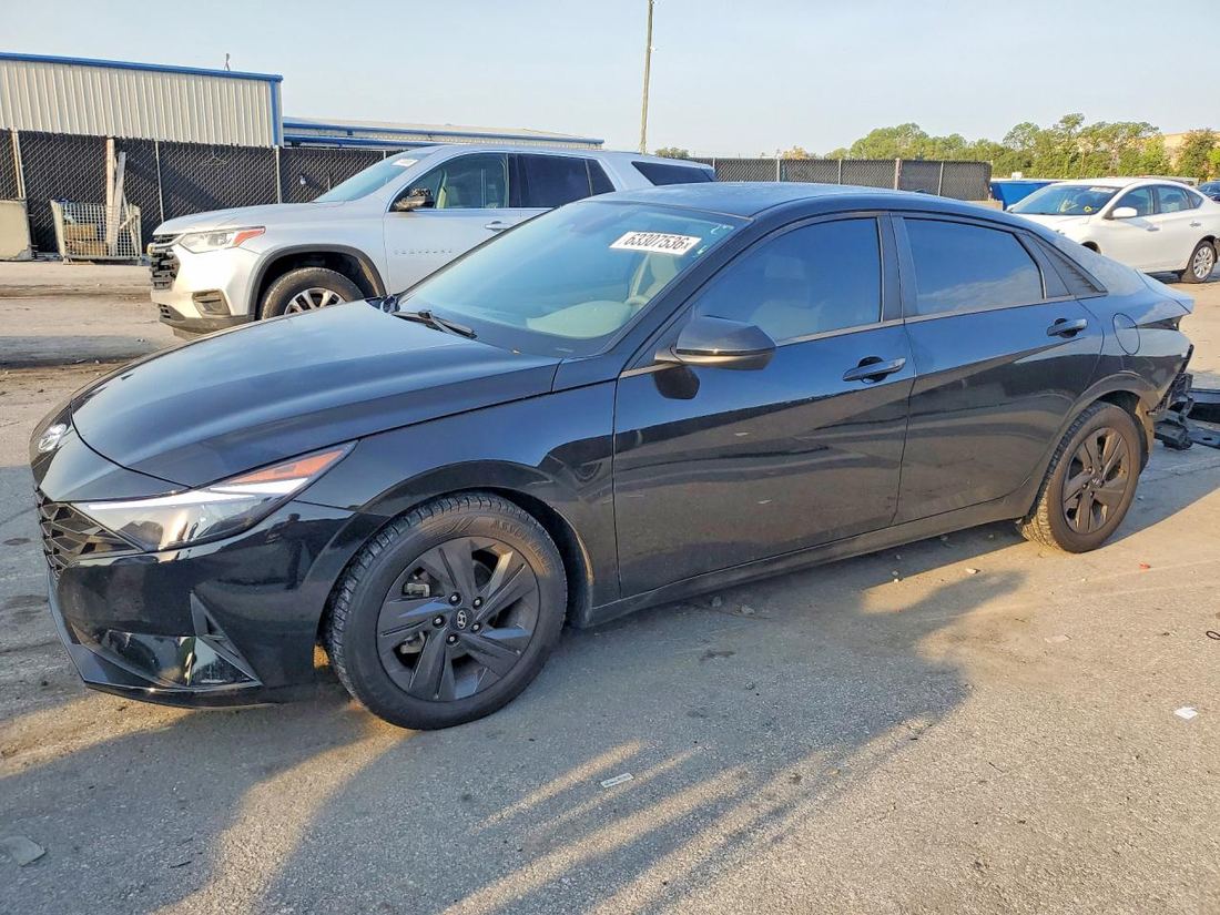 2022 HYUNDAI ELANTRA