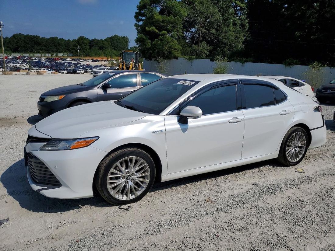 2018 TOYOTA CAMRY HYBRID