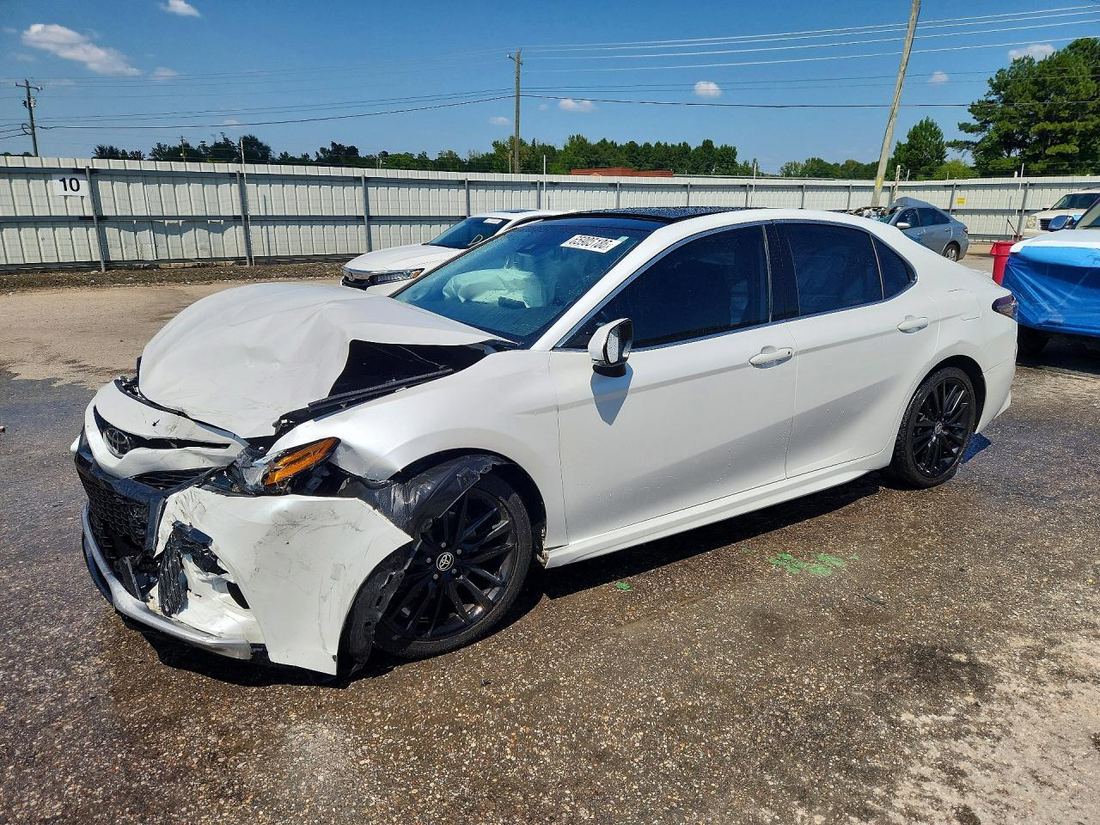 2023 TOYOTA CAMRY