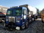2014 PETERBILT 320