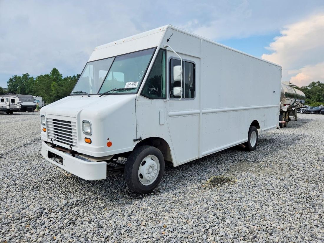 2013 FORD F59