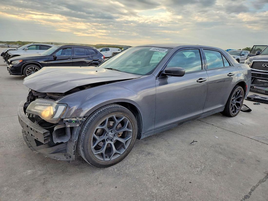 2019 CHRYSLER 300