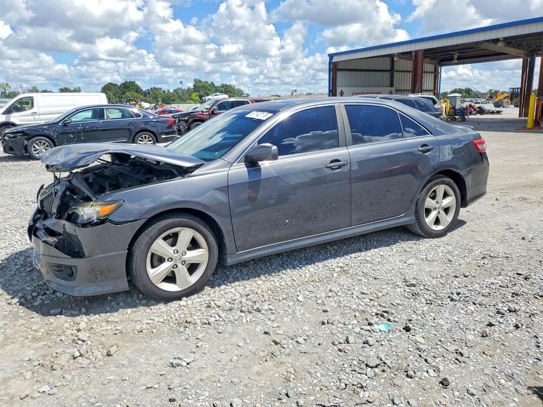 2011 TOYOTA CAMRY