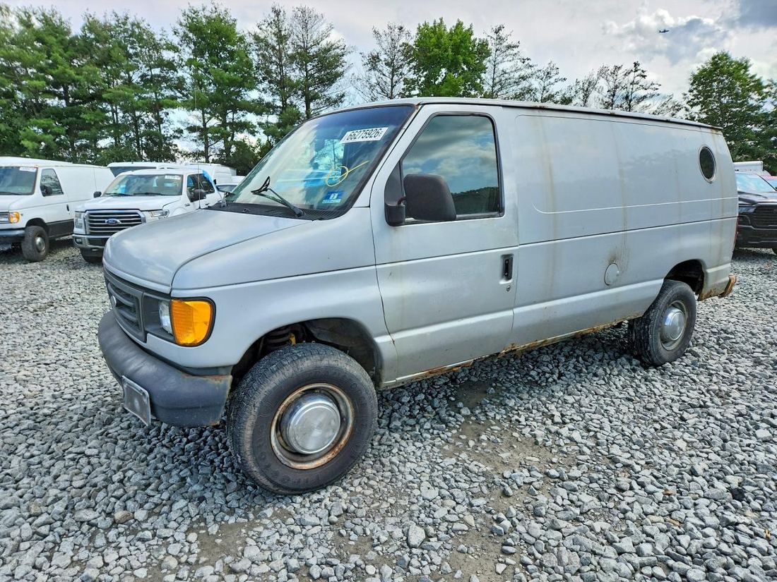 2004 FORD E350