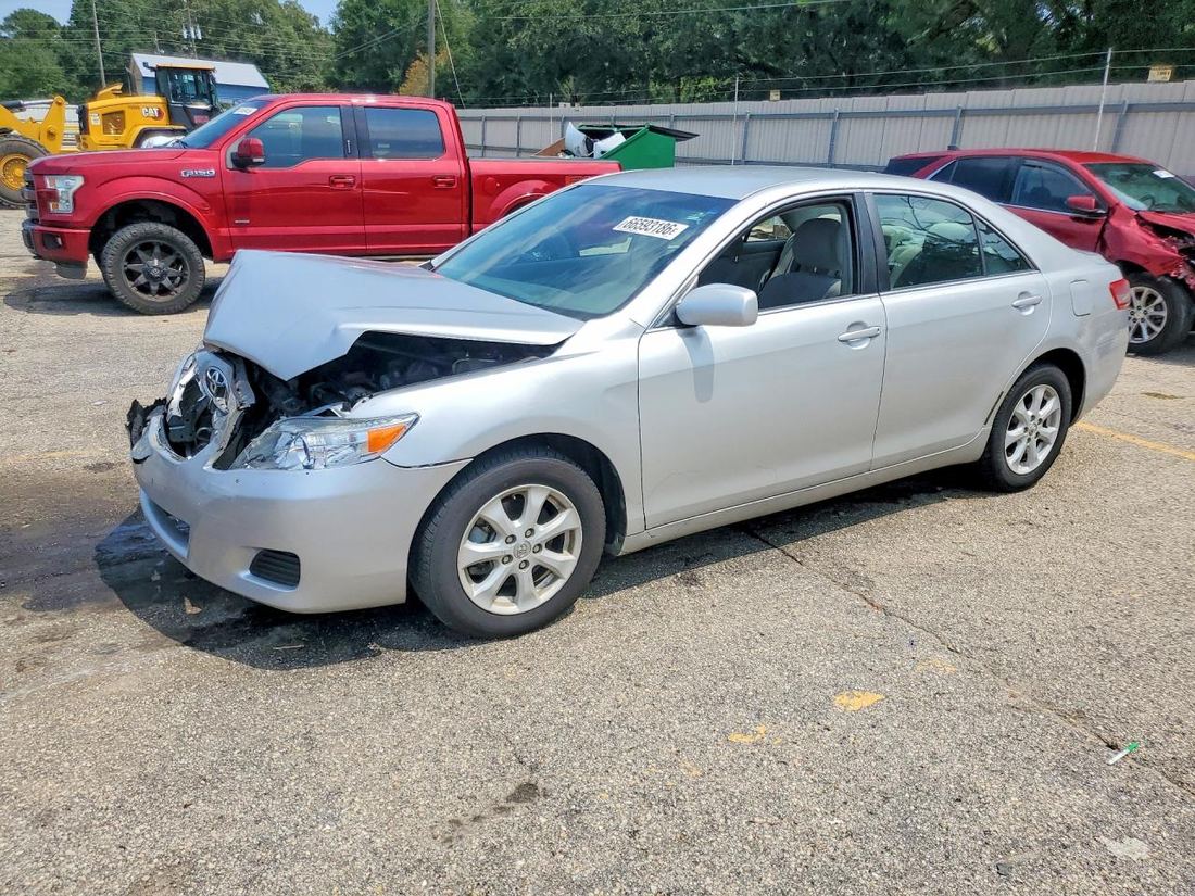2011 TOYOTA CAMRY