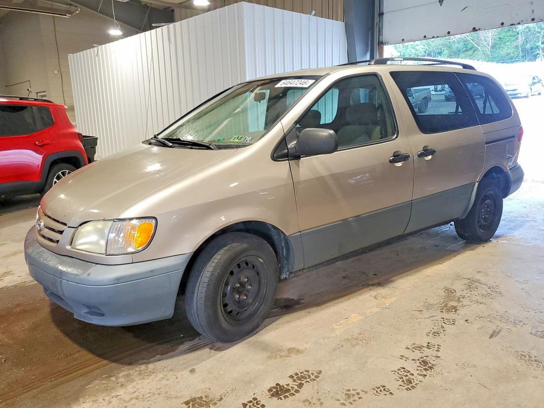 2003 TOYOTA SIENNA