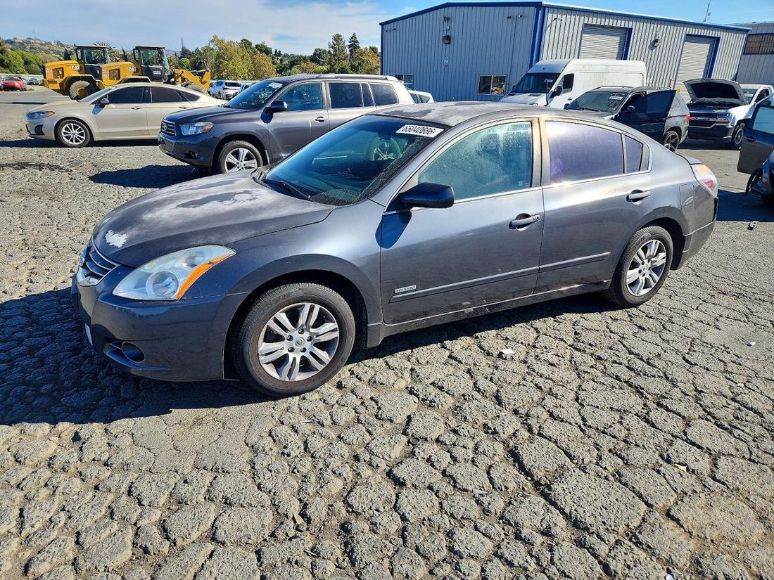 2010 NISSAN ALTIMA