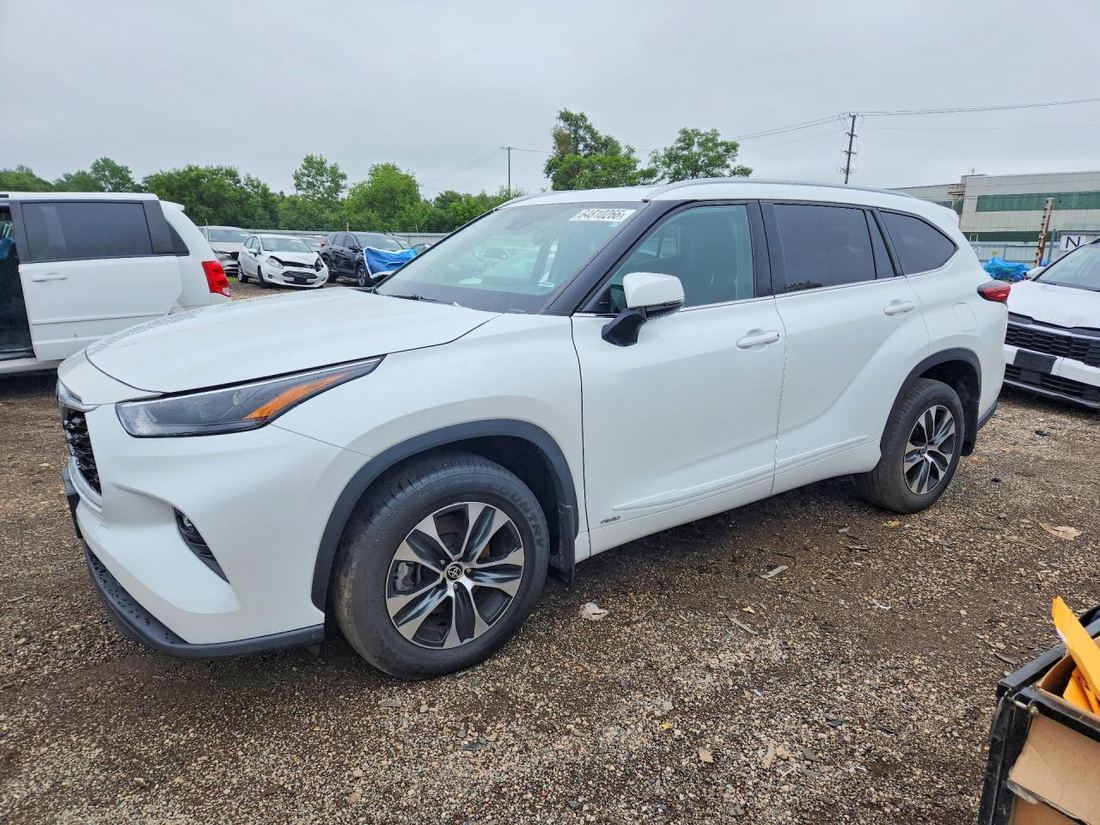 2022 TOYOTA HIGHLANDER HYBRID