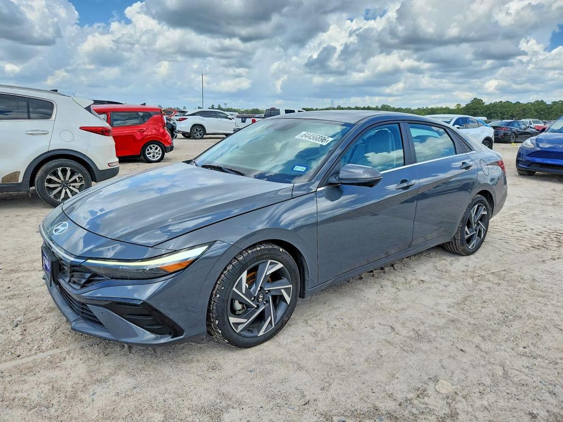 2024 HYUNDAI ELANTRA