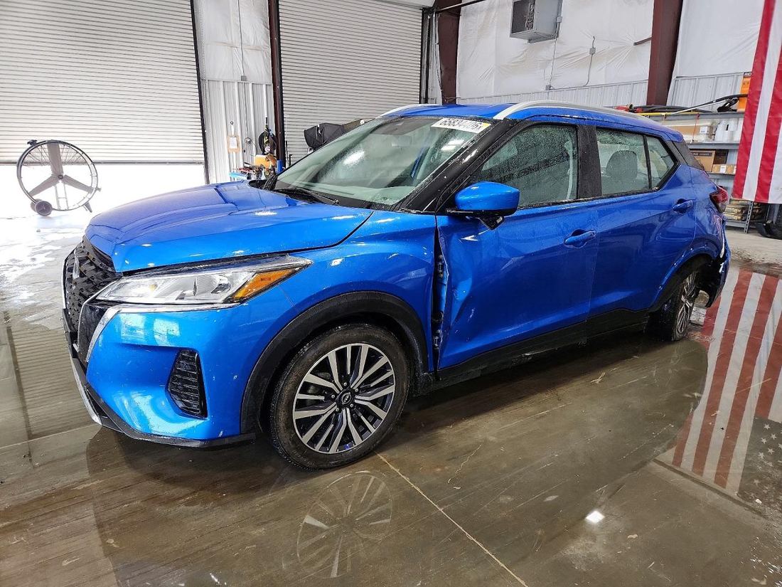 2023 NISSAN KICKS