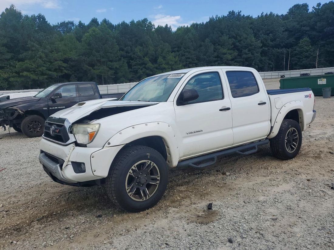2015 TOYOTA TACOMA