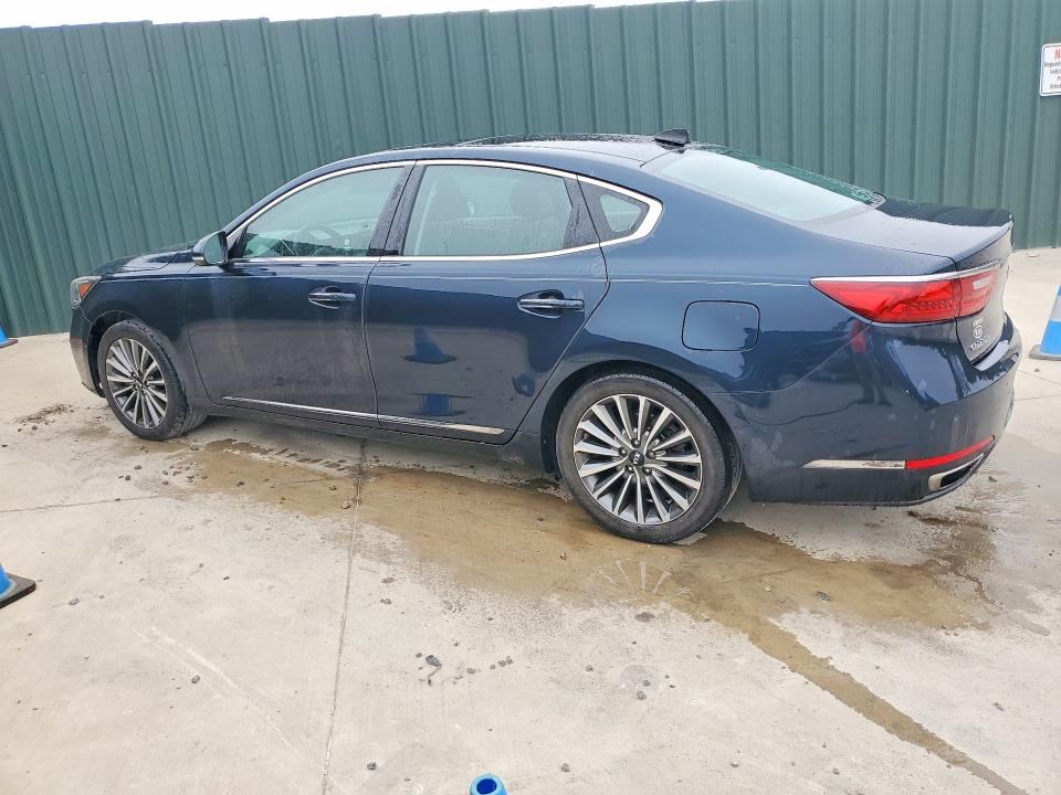 2017 KIA CADENZA