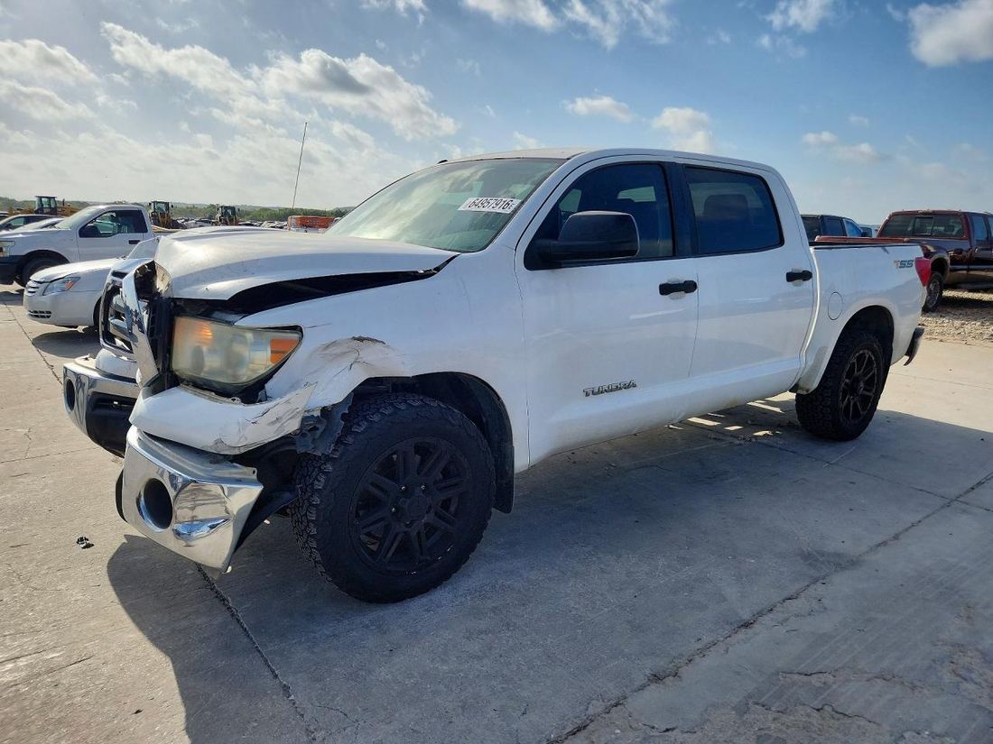 2013 TOYOTA TUNDRA