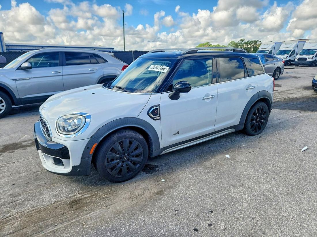 2017 MINI COOPER
