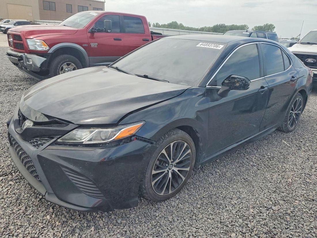 2019 TOYOTA CAMRY