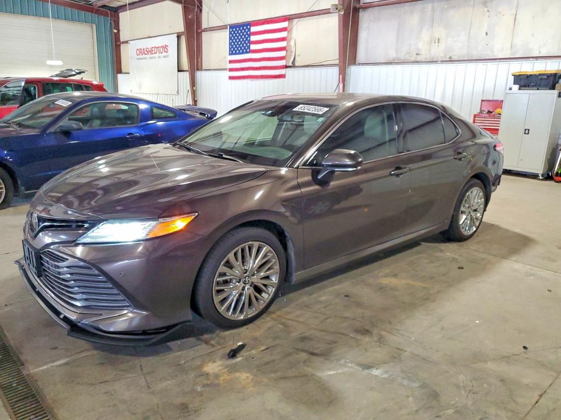 2018 TOYOTA CAMRY
