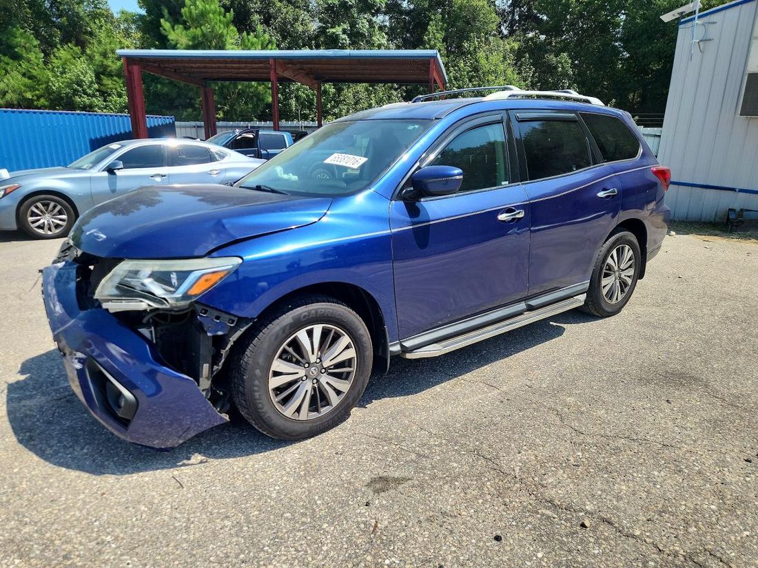 2017 NISSAN PATHFINDER