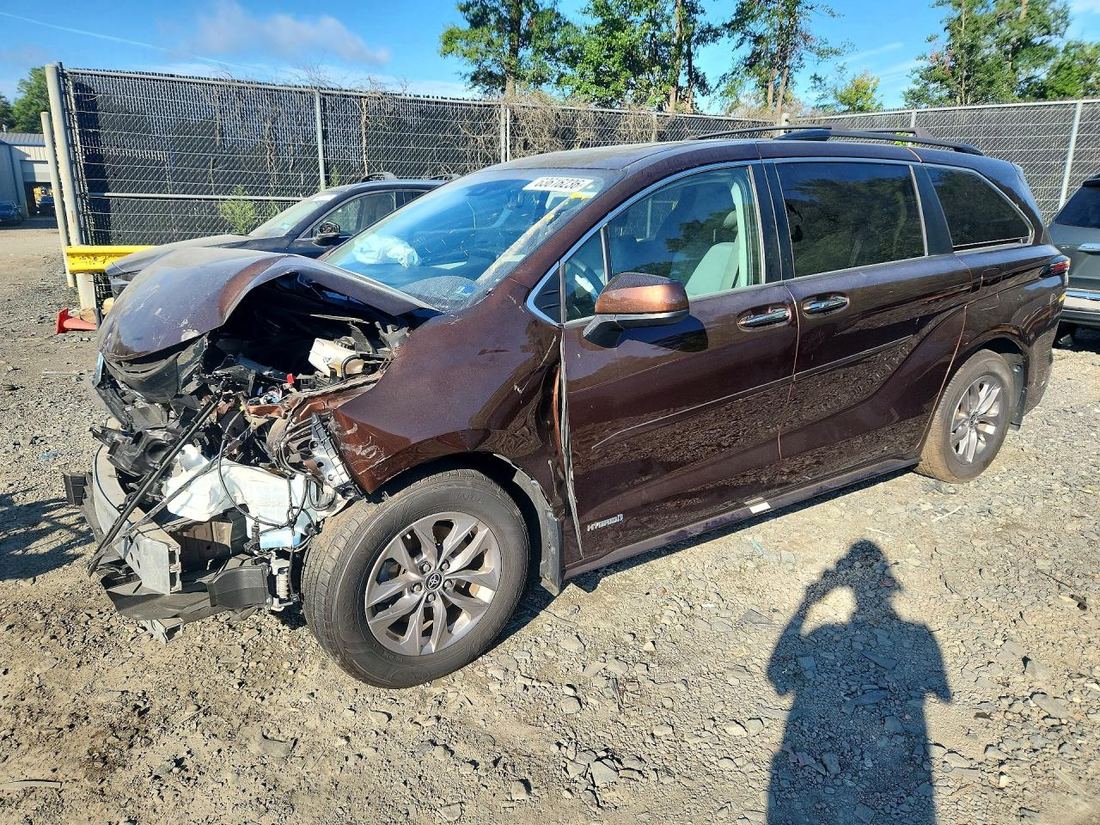 2021 TOYOTA SIENNA