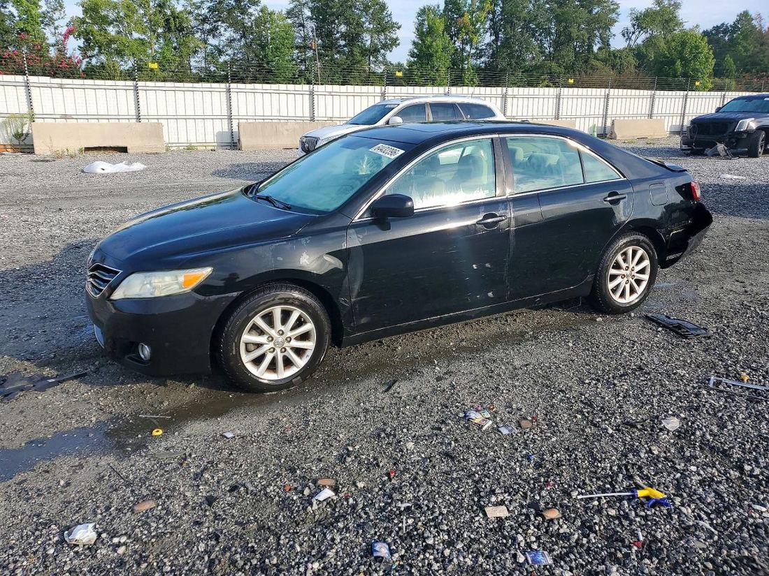 2011 TOYOTA CAMRY