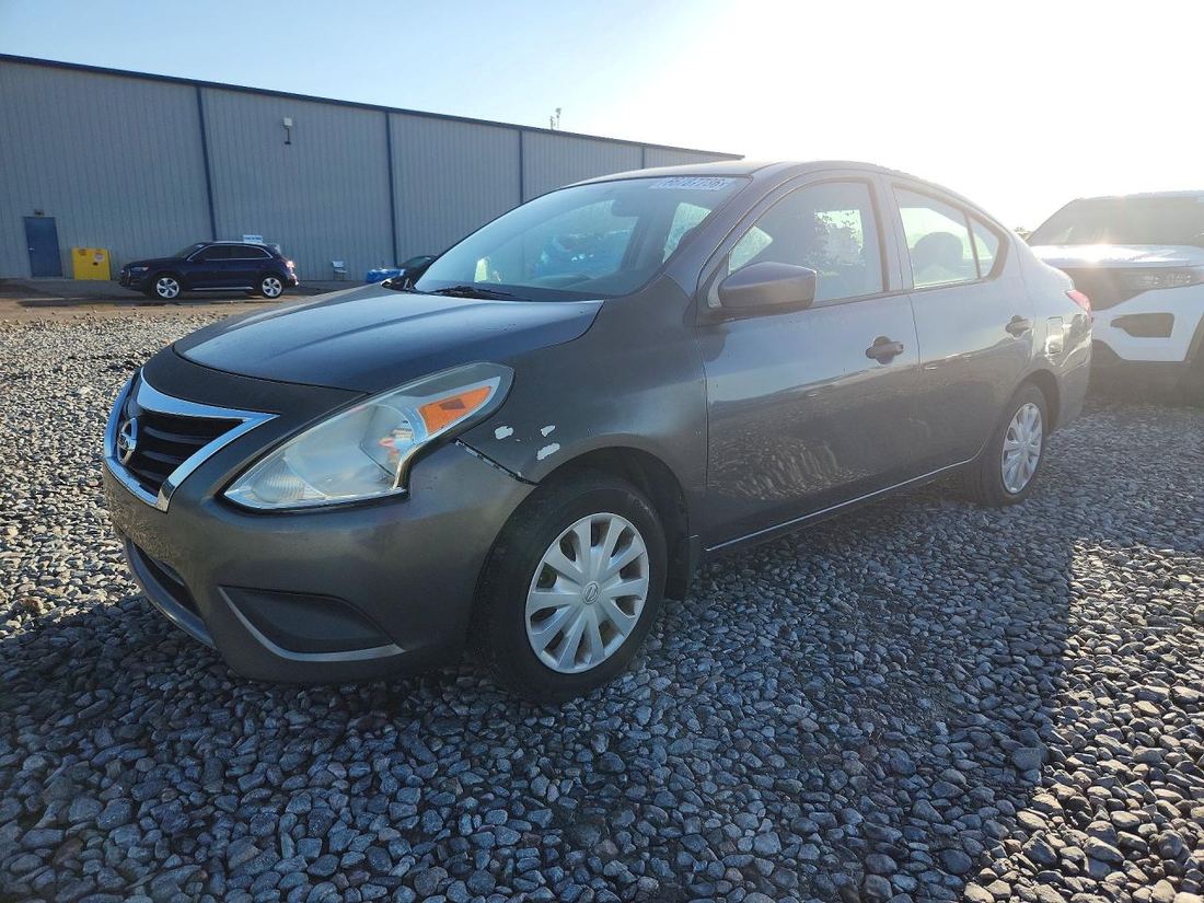 2016 NISSAN VERSA