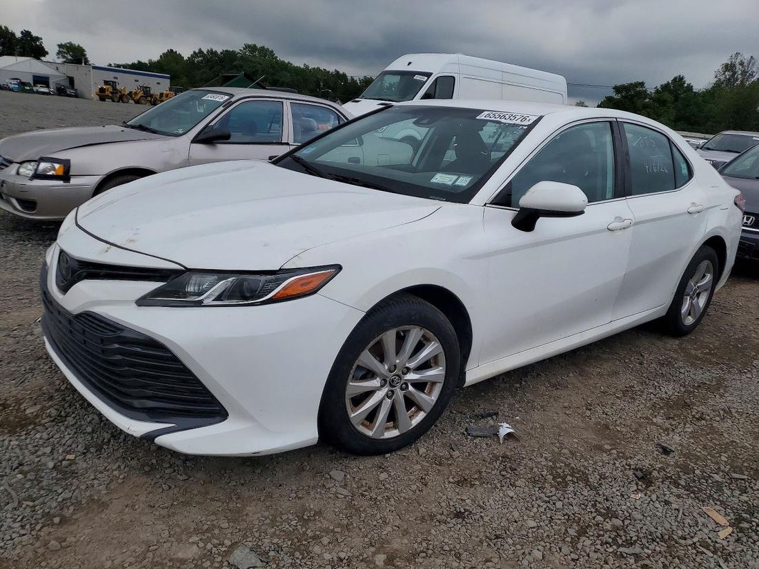 2019 TOYOTA CAMRY
