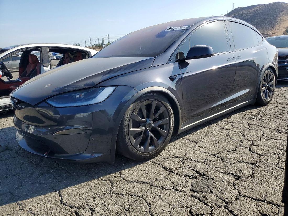 2024 TESLA MODEL X
