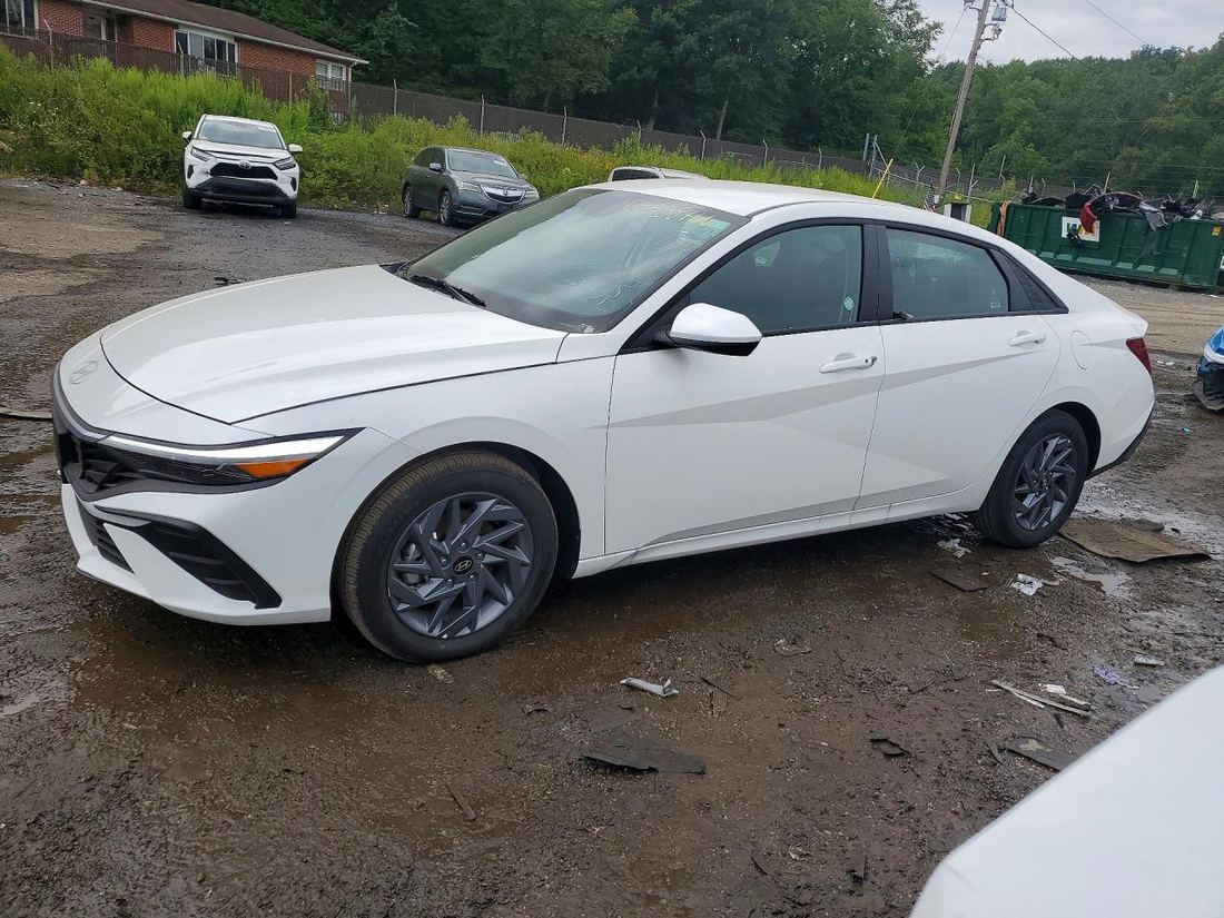 2026 HYUNDAI ELANTRA HYBRID