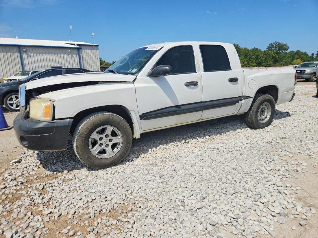 2005 DODGE DAKOTA