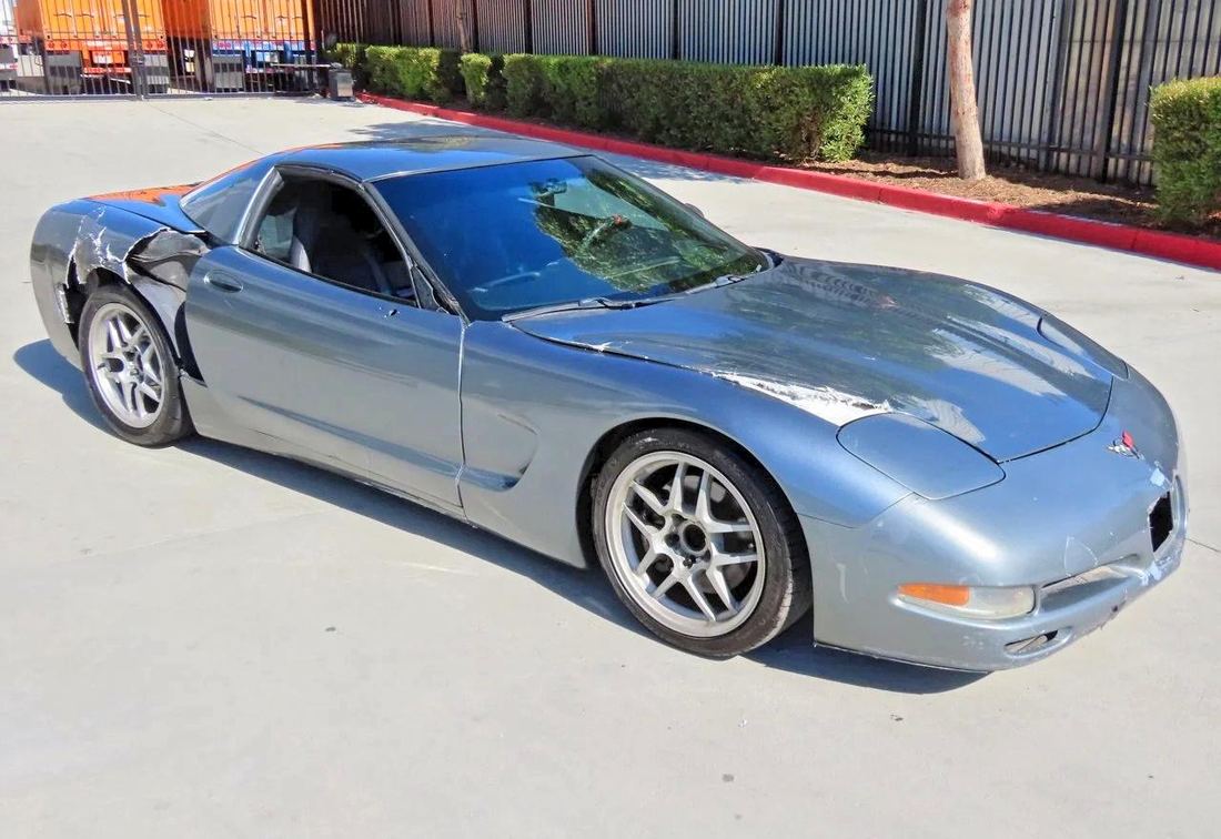 2004 CHEVROLET CORVETTE