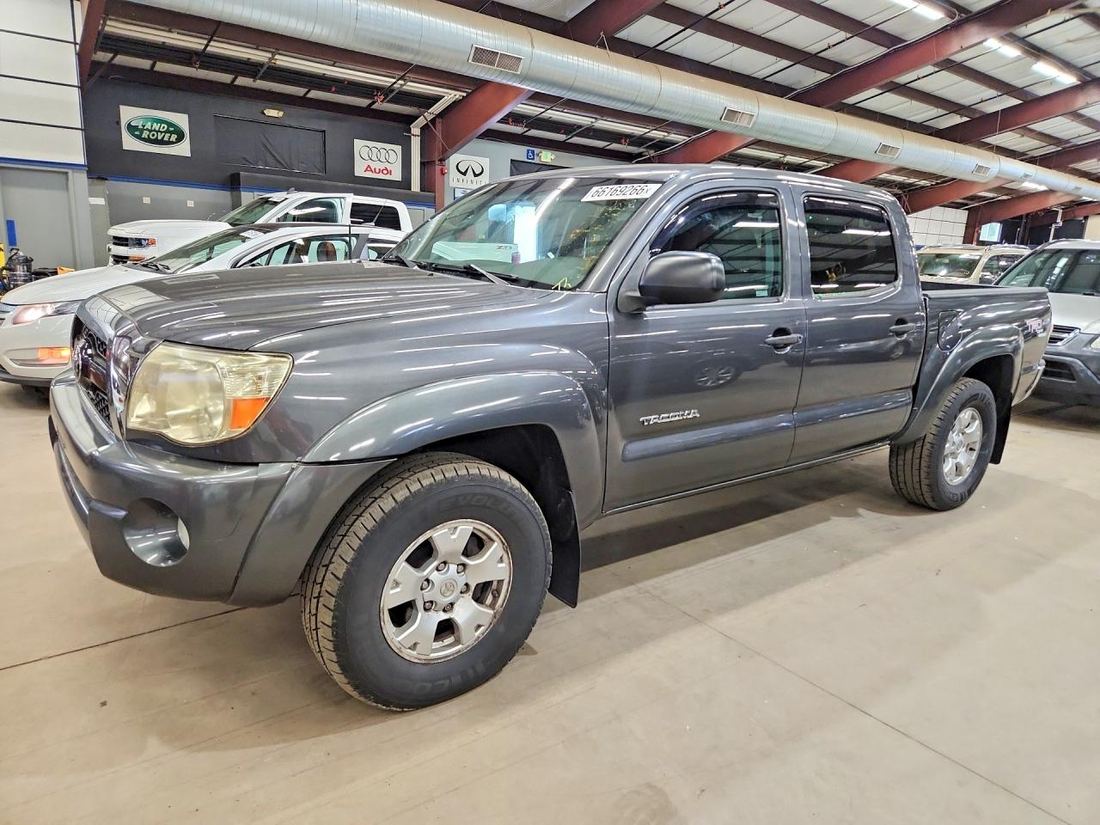 2011 TOYOTA TACOMA