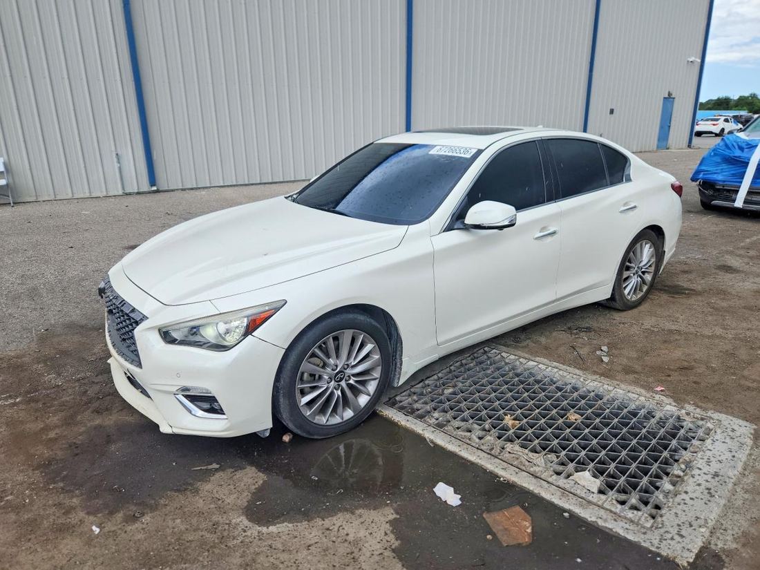 2021 INFINITI Q50