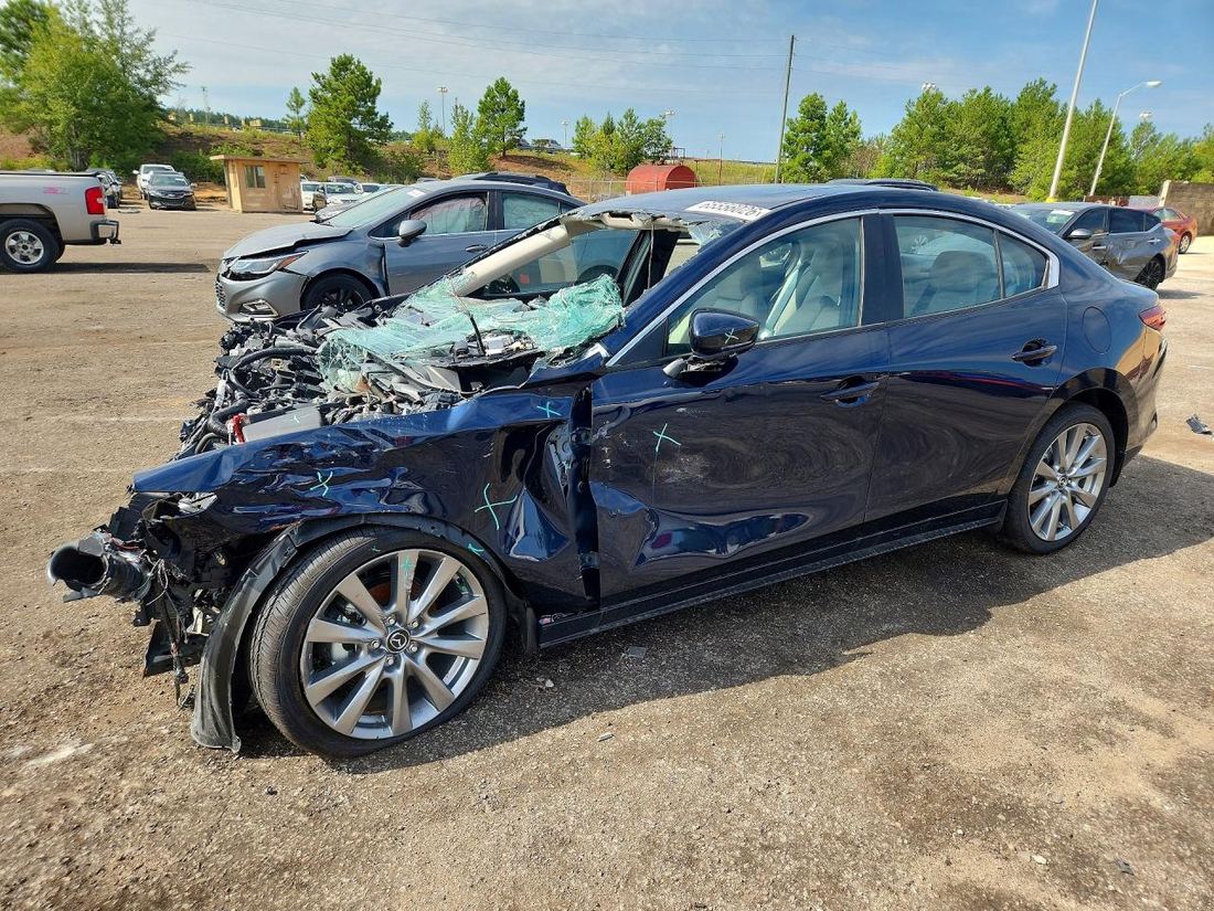2026 MAZDA 3