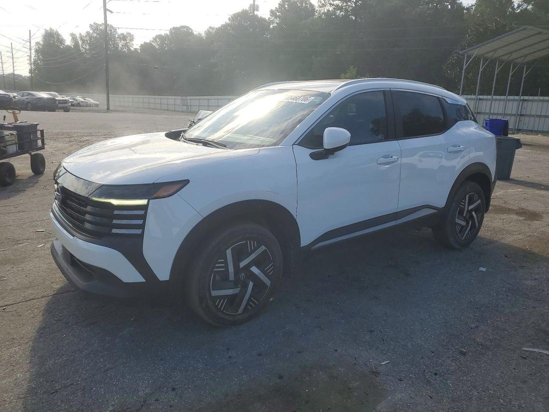 2025 NISSAN KICKS