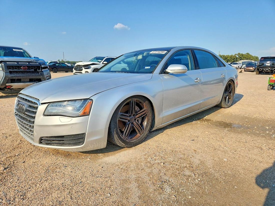 2013 AUDI A8