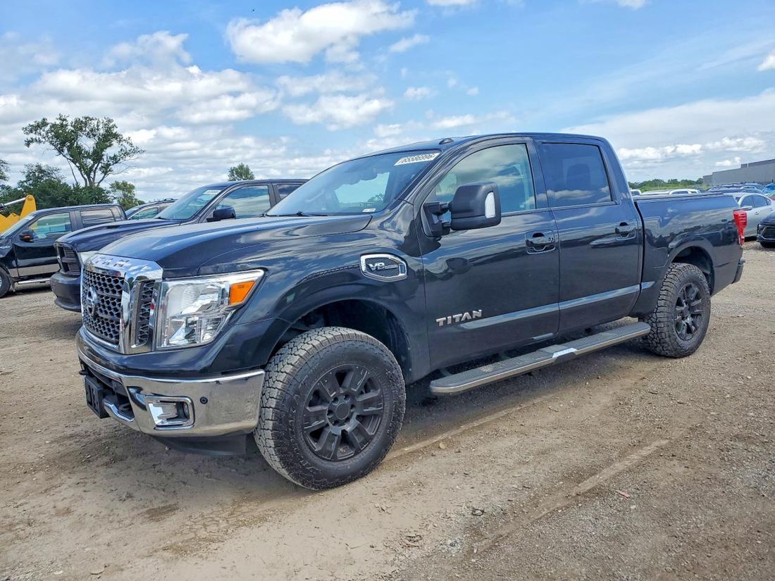 2017 NISSAN TITAN