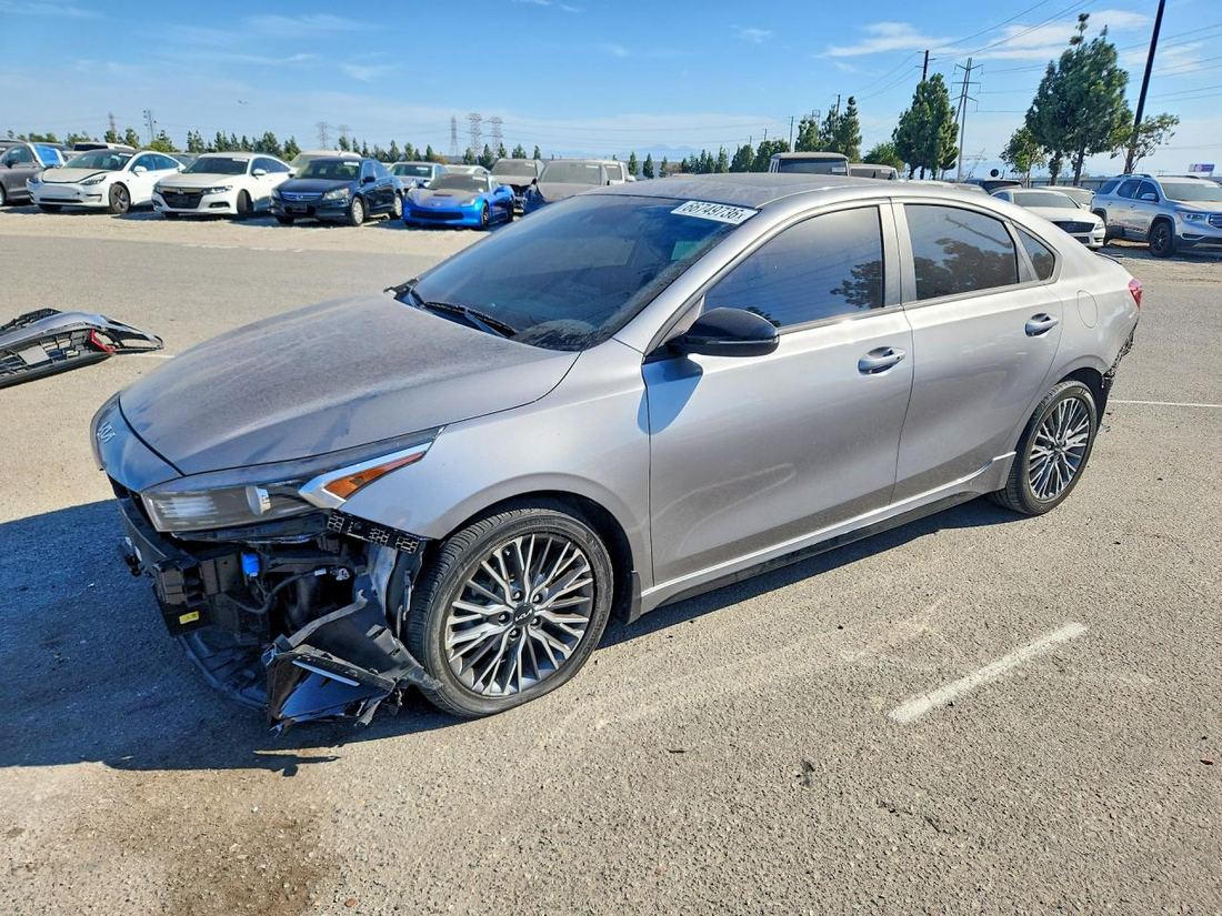 2023 KIA FORTE