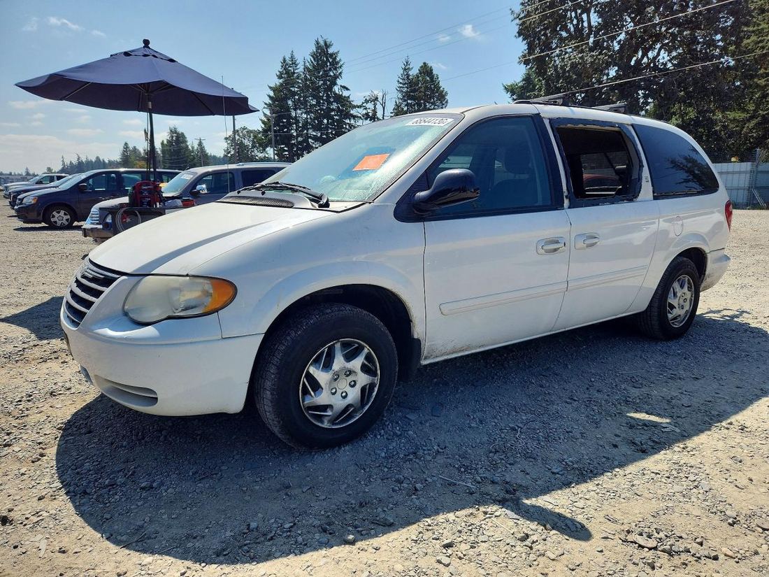 2005 CHRYSLER TOWN & COUNTRY